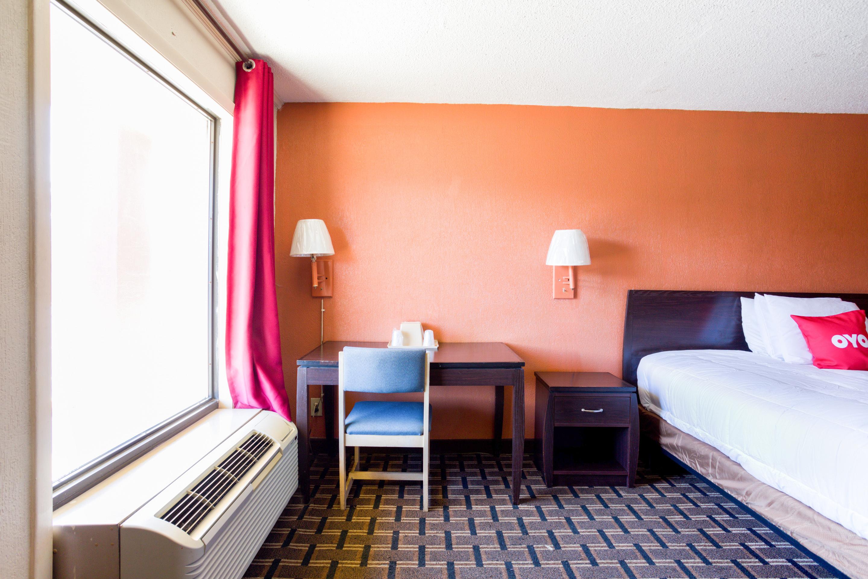 Hotel Oyo Pensacola I-10 & Hwy 29 Ferry Pass