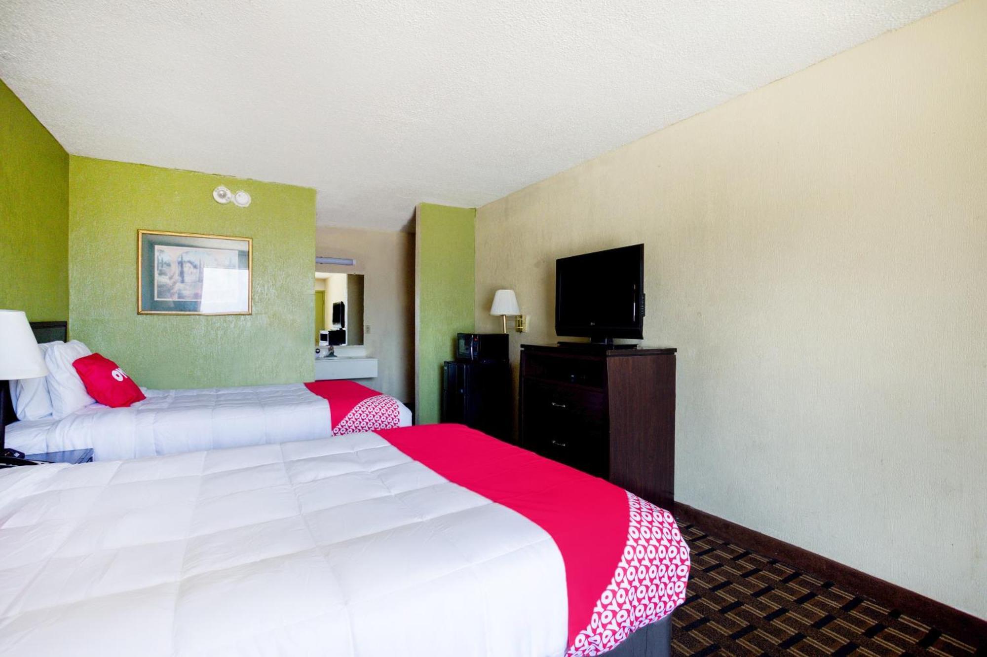 Hotel Oyo Pensacola I-10 & Hwy 29 Ferry Pass
